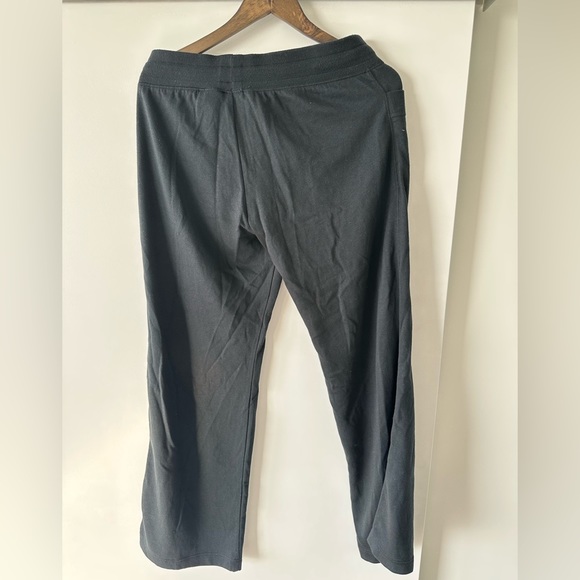 Nike Women’s Sweatpants - Picture 3 of 6